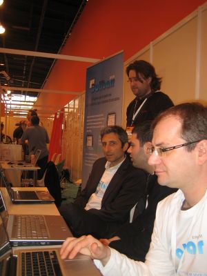 Demo sur le salon Solution Linux 2010.jpg